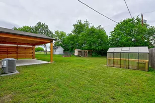 506 West St, Hutto, TX 78634 - Photo 25