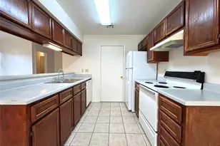 2203 Creekside Ln, Georgetown, TX 78626 - Photo 5