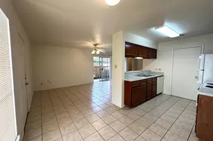 2203 Creekside Ln, Georgetown, TX 78626 - Photo 3