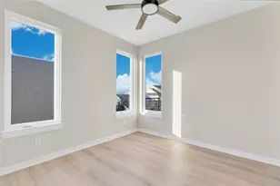 2309 Montopolis Dr, Austin, TX 78741 - Photo 15