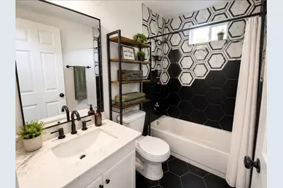 517 W Martin Luther King Drive, San Marcos, TX 78666 - Photo 11