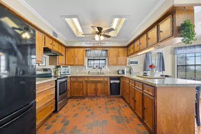 1347 County Road 426, Dime Box, TX 77853 - Photo 11