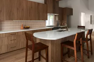 2319 Santa Maria St, Austin, TX 78702 - Photo 3