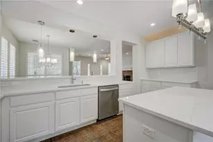 2614 Kinney Oaks Ct, Austin, TX 78704 - Photo 15