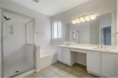 2614 Kinney Oaks Court, Austin, TX 78704 - Photo 21