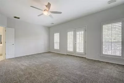 2614 Kinney Oaks Court, Austin, TX 78704 - Photo 19
