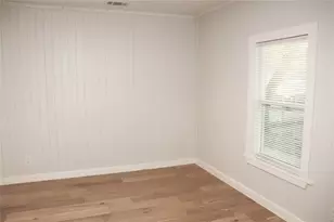 352 W Vaughan St, Bertram, TX 78605 - Photo 11