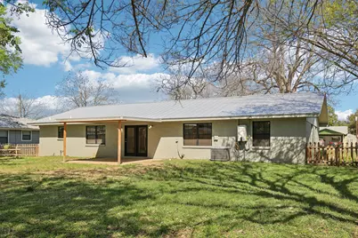 110 Jones Street, Bastrop, TX 78602 - Photo 35