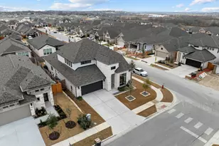 305 Reef Band Dr Dr, Kyle, TX 78640 - Photo 3