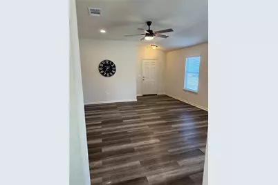 18421 Willow Sage Lane, Elgin, TX 78621 - Photo 3