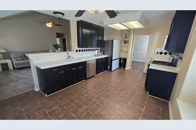 7051 Thistle Hill Way, Austin, TX 78754 - Photo 9