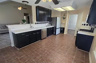 7051 Thistle Hill Way, Austin, TX 78754 - Photo 9