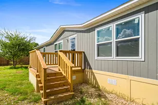 265 Hershal Ln, Cedar Creek, TX 78612 - Photo 17