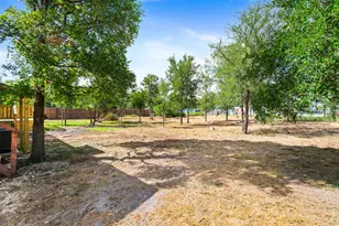 265 Hershal Ln, Cedar Creek, TX 78612 - Photo 21