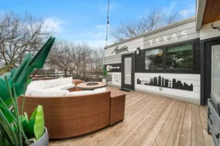 2311 E 8th St, Austin, TX 78702 - Photo 29