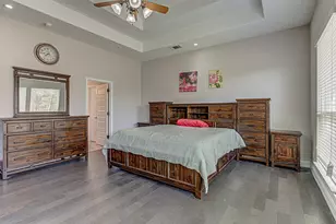 105 Arbors Cir, Elgin, TX 78621 - Photo 29