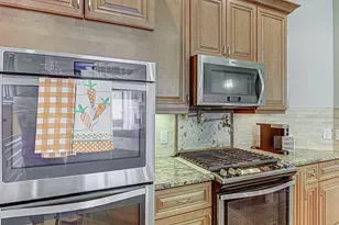 105 Arbors Cir, Elgin, TX 78621 - Photo 17