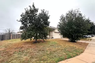 1000 Drake Cove, Leander, TX 78641 - Photo 3