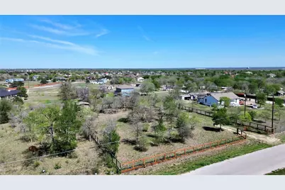 152 Cuernavaca Drive, Del Valle, TX 78617 - Photo 3