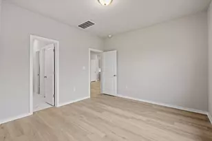 235 Red Tail Hawk Ln, Cedar Creek, TX 78612 - Photo 15