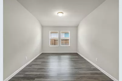 102 Greenspire Lane, Hutto, TX 78634 - Photo 17