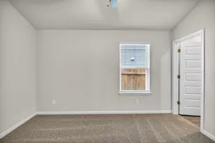 102 Greenspire Ln, Hutto, TX 78634 - Photo 15