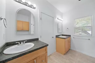 707 E 47th St, Austin, TX 78751 - Photo 19