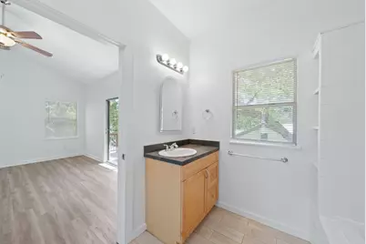 707 E 47th Street #B, Austin, TX 78751 - Photo 21