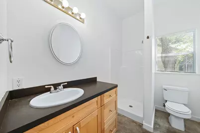 707 E 47th Street #B, Austin, TX 78751 - Photo 7