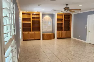 302 Julie St, Burnet, TX 78611 - Photo 5