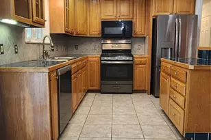 302 Julie St, Burnet, TX 78611 - Photo 15