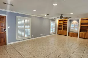 302 Julie St, Burnet, TX 78611 - Photo 3