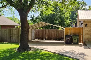 302 Julie St, Burnet, TX 78611 - Photo 29