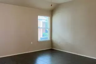 7505 Cedar Edge Dr, Austin, TX 78744 - Photo 9