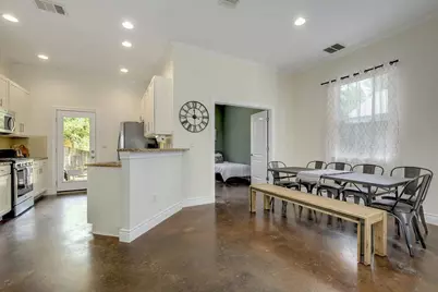 2206 E 14th Street #2, Austin, TX 78702 - Photo 13