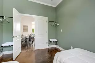 2206 E 14th St, Austin, TX 78702 - Photo 15