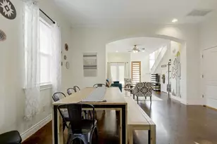 2206 E 14th St, Austin, TX 78702 - Photo 13