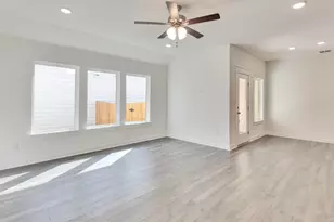 512 Bloomington Loop, Hutto, TX 78634 - Photo 7