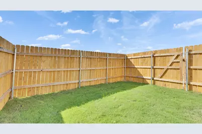512 Bloomington Loop, Hutto, TX 78634 - Photo 15