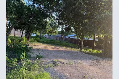133 W Allen Street, Bartlett, TX 76511 - Photo 17