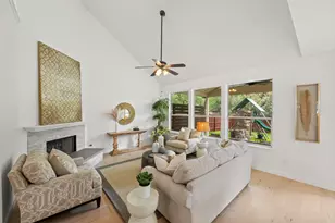 5212 Crystal Water Dr, Austin, TX 78735 - Photo 7