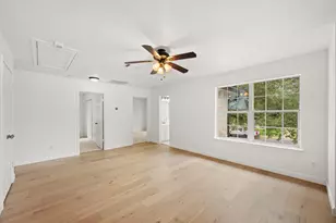 5212 Crystal Water Dr, Austin, TX 78735 - Photo 19