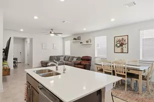 514 Clearlake Dr, Hutto, TX 78634 - Photo 15