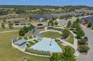 604 Academy Oaks Dr, San Marcos, TX 78666 - Photo 35