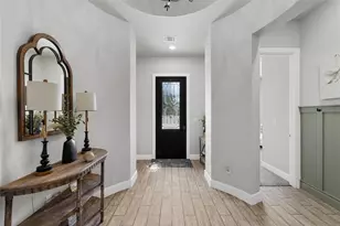 604 Academy Oaks Dr, San Marcos, TX 78666 - Photo 9