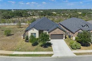 604 Academy Oaks Dr, San Marcos, TX 78666 - Photo 3