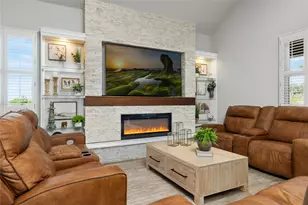 604 Academy Oaks Dr, San Marcos, TX 78666 - Photo 1