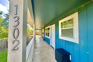1302 S Quinlan Park Rd, Austin, TX 78732 - Photo 5