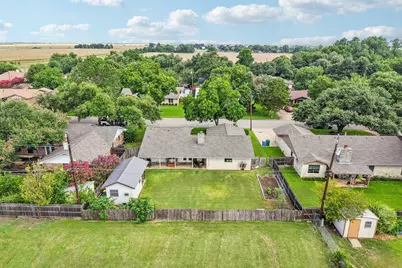 2301 Lillie Lane, Taylor, TX 76574 - Photo 23