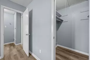202 Northcrest Cir, Austin, TX 78752 - Photo 17